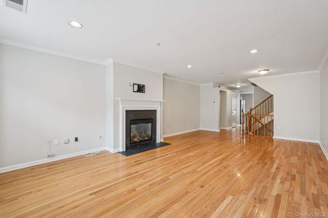 10 BRIDGE Lane, Haverstraw, NY 10927