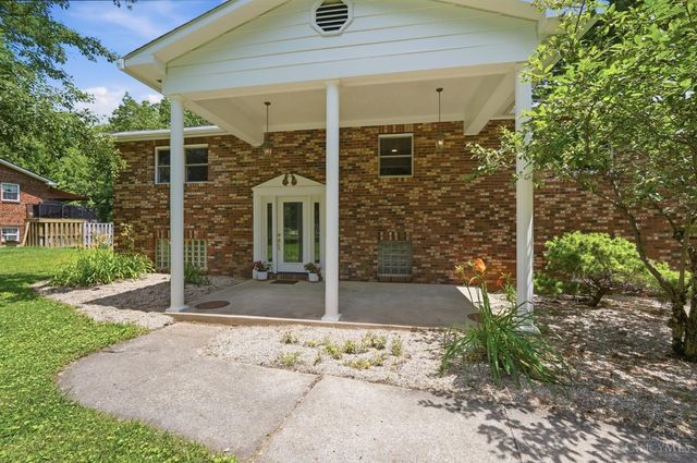 3576 Bootjack Corner Road, Williamsburg, OH 45176