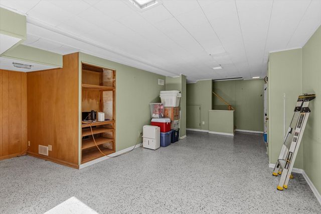 2301 Xerxes Avenue N, Golden Valley, MN 55422