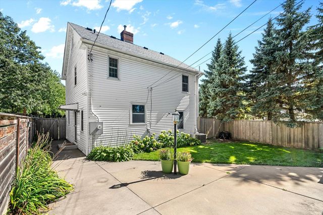2301 Xerxes Avenue N, Golden Valley, MN 55422
