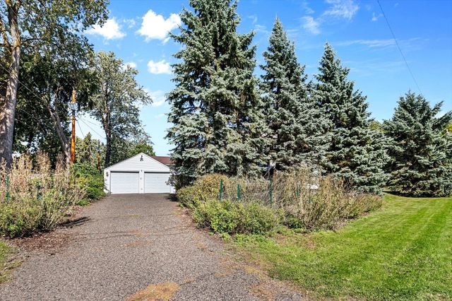 2301 Xerxes Avenue N, Golden Valley, MN 55422