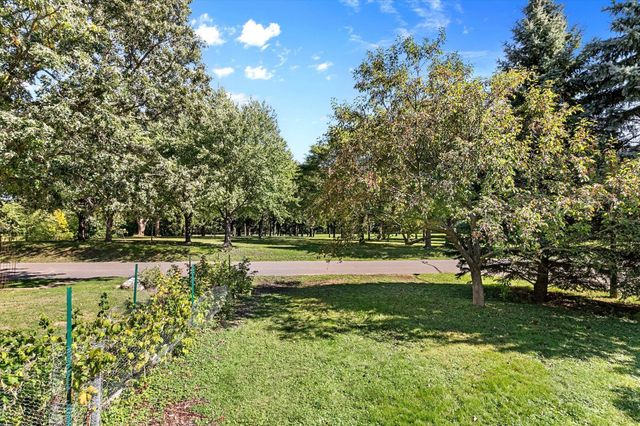 2301 Xerxes Avenue N, Golden Valley, MN 55422
