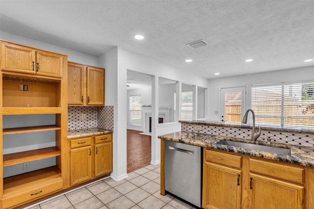 4007 Greenwood Drive, Pearland, TX 77584