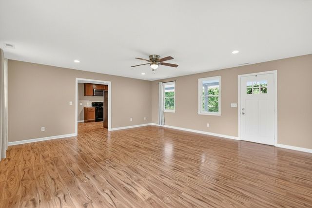 11914 Hogwood Rd, Milton, TN 37118
