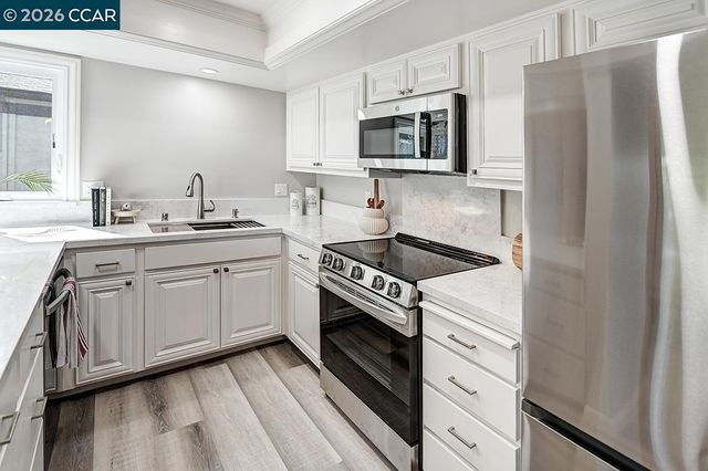 2625 Ptarmigan Dr 7, Walnut Creek, CA 94595