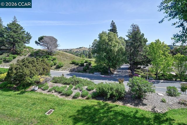 2625 Ptarmigan Dr 7, Walnut Creek, CA 94595