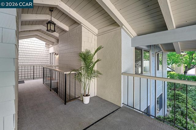 2625 Ptarmigan Dr 7, Walnut Creek, CA 94595