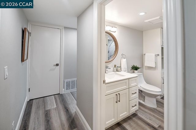 2625 Ptarmigan Dr 7, Walnut Creek, CA 94595