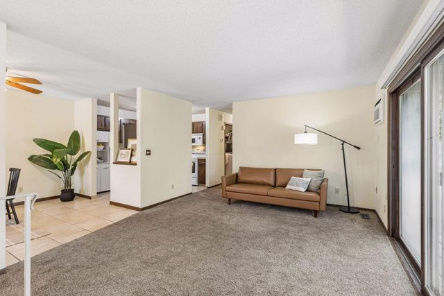 2466 Cobble Hill Alcove A, Woodbury, MN 55125
