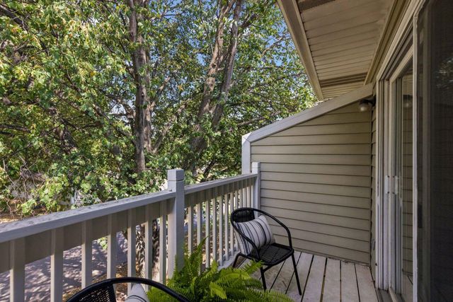 2466 Cobble Hill Alcove A, Woodbury, MN 55125