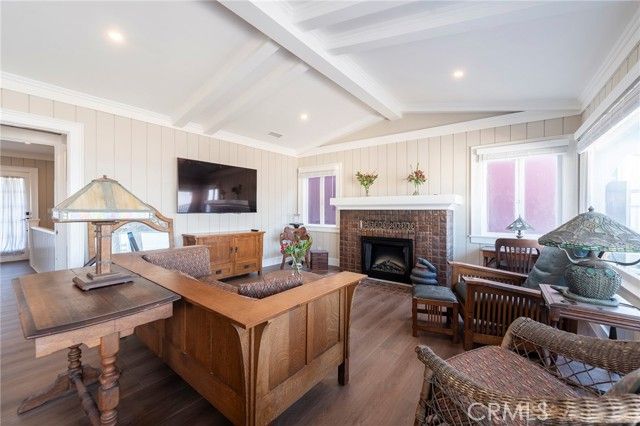 1835 Manhattan Ave, Hermosa Beach, CA 90254