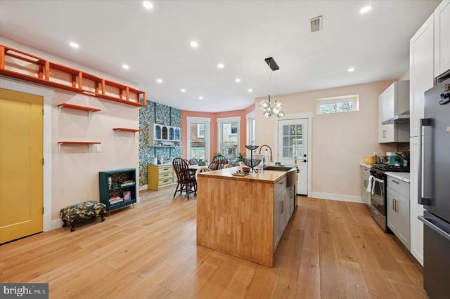 809 S 58TH ST, Philadelphia, PA 19143