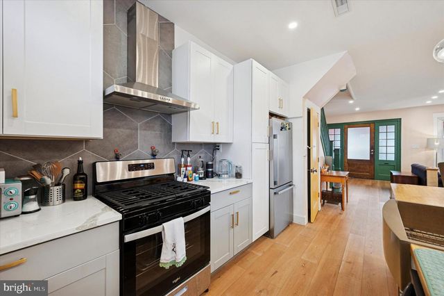 809 S 58TH ST, Philadelphia, PA 19143