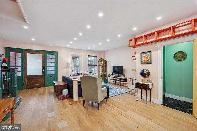 809 S 58TH ST, Philadelphia, PA 19143