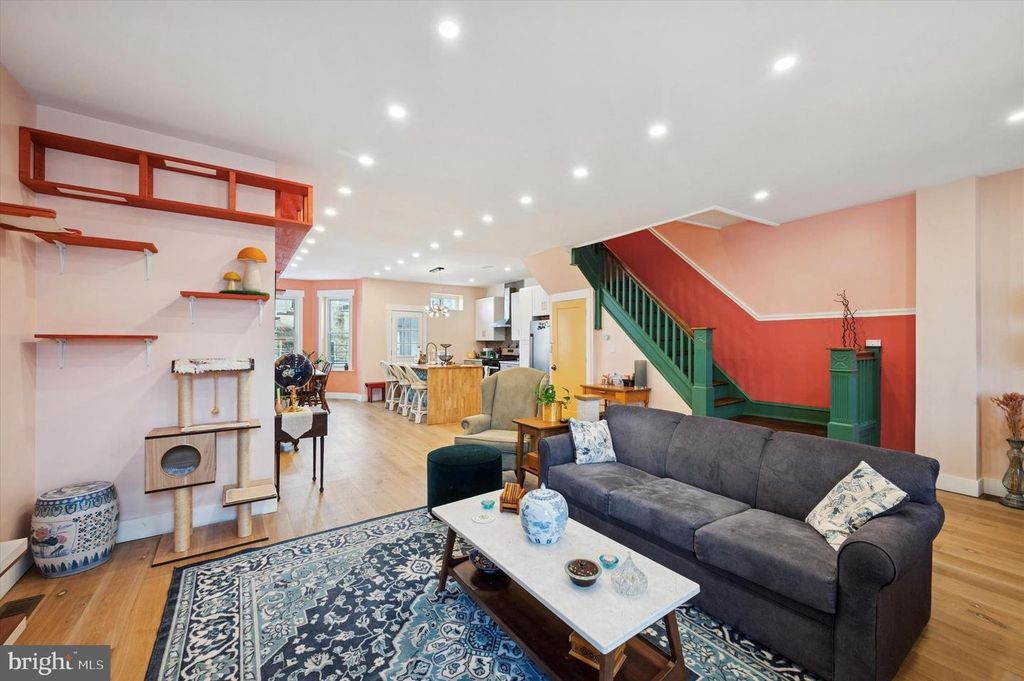 809 S 58TH ST, Philadelphia, PA 19143