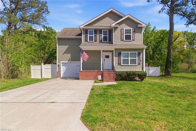 941 Michael DR, Chesapeake, VA 23323