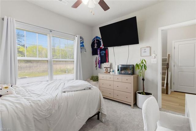 941 Michael DR, Chesapeake, VA 23323