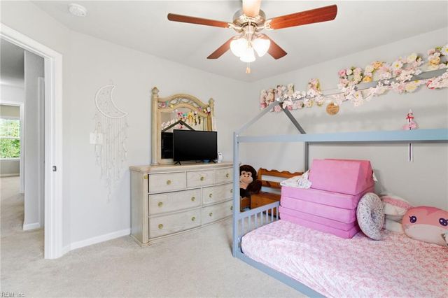 941 Michael DR, Chesapeake, VA 23323