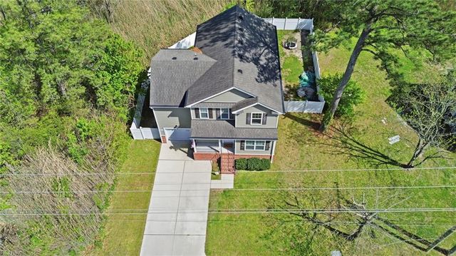 941 Michael DR, Chesapeake, VA 23323