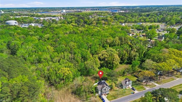 941 Michael DR, Chesapeake, VA 23323