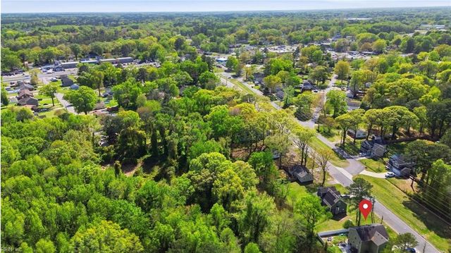 941 Michael DR, Chesapeake, VA 23323