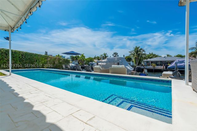 1440 SE 14th Dr, Deerfield Beach, FL 33441