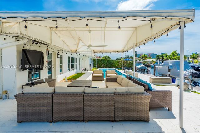 1440 SE 14th Dr, Deerfield Beach, FL 33441