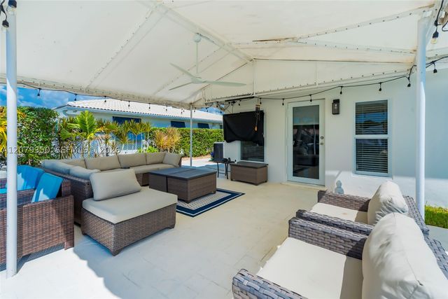 1440 SE 14th Dr, Deerfield Beach, FL 33441