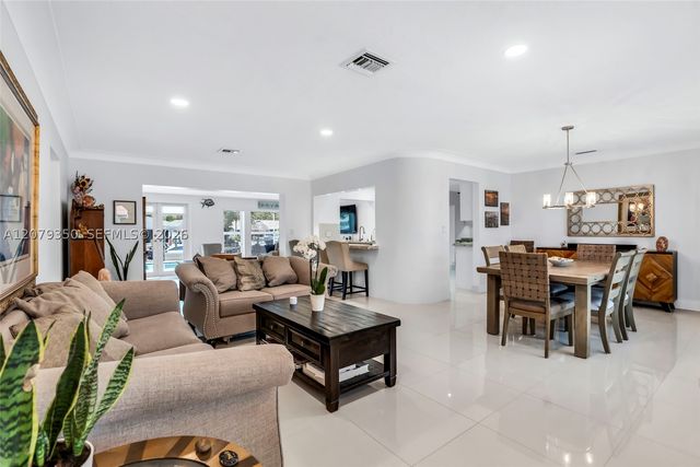 1440 SE 14th Dr, Deerfield Beach, FL 33441