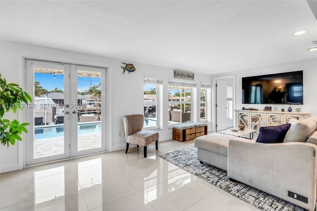 1440 SE 14th Dr, Deerfield Beach, FL 33441