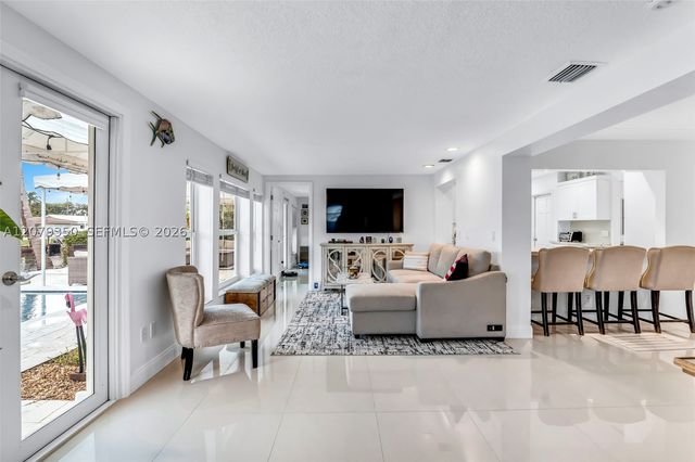 1440 SE 14th Dr, Deerfield Beach, FL 33441