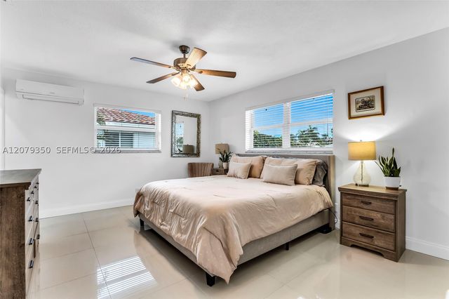 1440 SE 14th Dr, Deerfield Beach, FL 33441