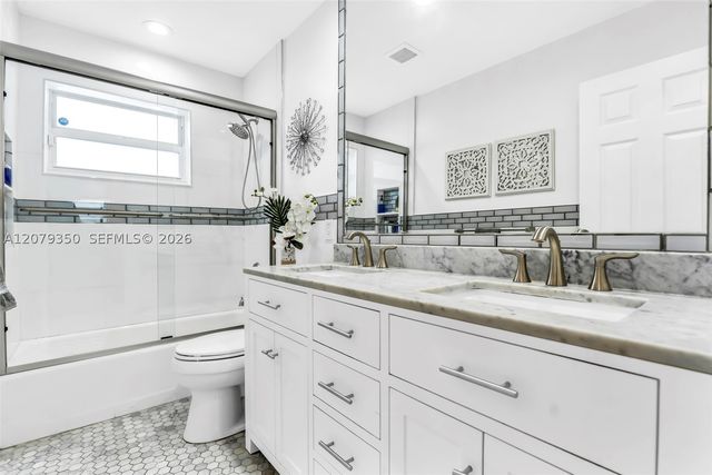 1440 SE 14th Dr, Deerfield Beach, FL 33441