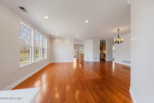 1 Colonial Way, Allentown, NJ 08501