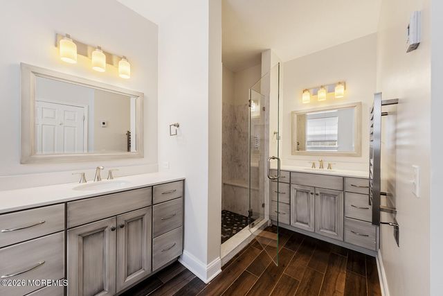 1 Colonial Way, Allentown, NJ 08501