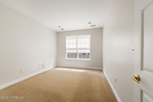 1 Colonial Way, Allentown, NJ 08501