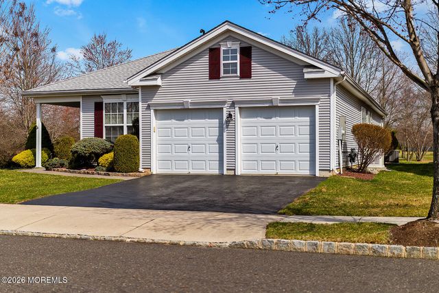 1 Colonial Way, Allentown, NJ 08501