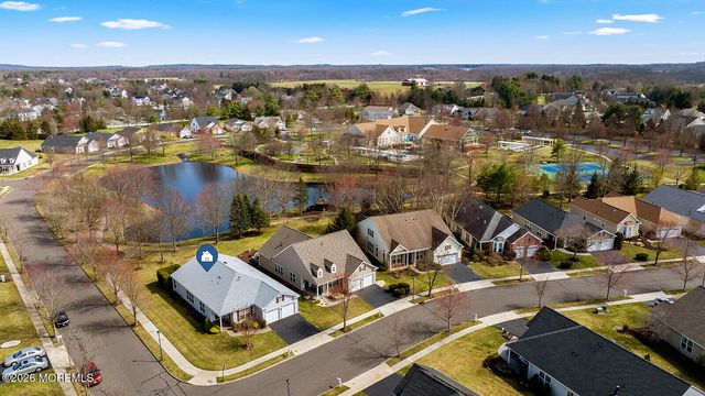 1 Colonial Way, Allentown, NJ 08501