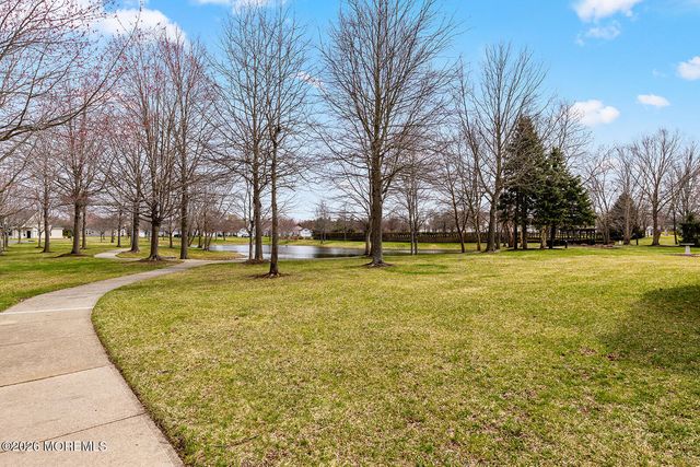 1 Colonial Way, Allentown, NJ 08501