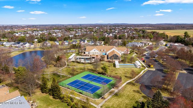 1 Colonial Way, Allentown, NJ 08501