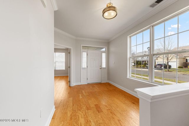 1 Colonial Way, Allentown, NJ 08501