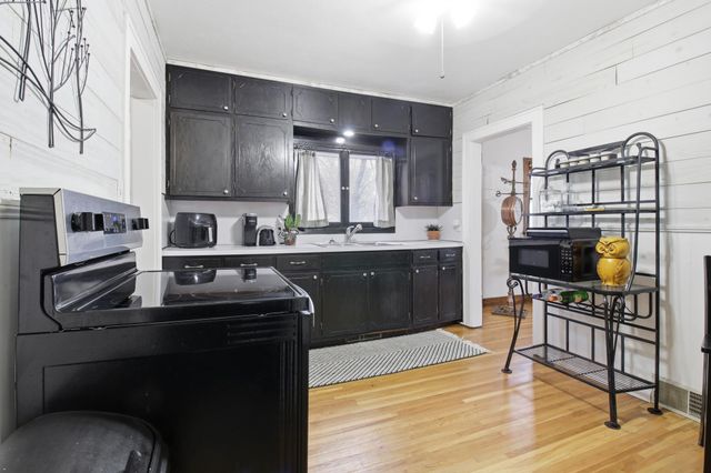 1128 8th Avenue SE, Saint Cloud, MN 56304