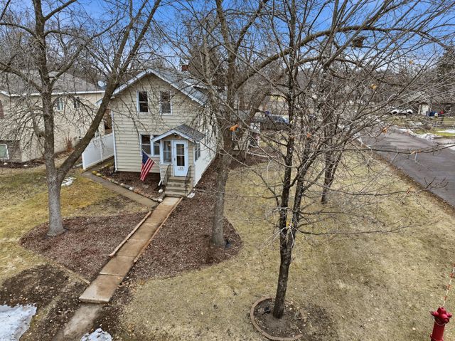 1128 8th Avenue SE, Saint Cloud, MN 56304