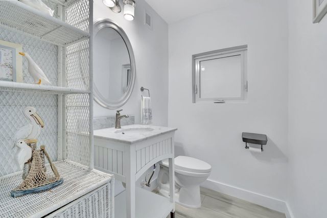 3140 NW 15th Street, Delray Beach, FL 33445