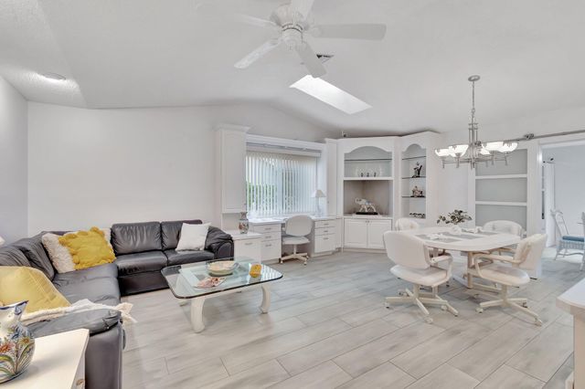 3140 NW 15th Street, Delray Beach, FL 33445