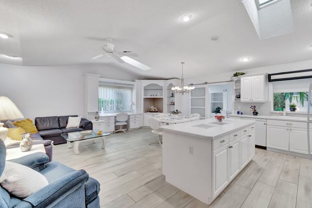 3140 NW 15th Street, Delray Beach, FL 33445