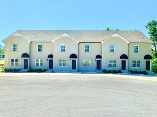 2086 Tynewood Dr, Clarksville, TN 37042