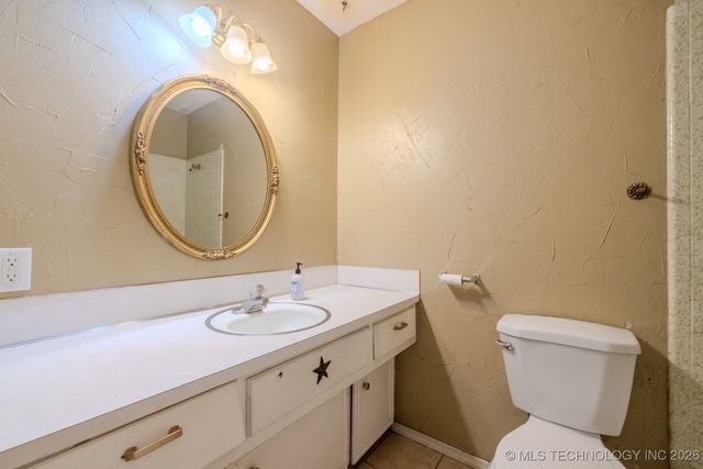 718 E Beaver Street, Jenks, OK 74037