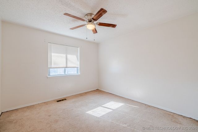 718 E Beaver Street, Jenks, OK 74037