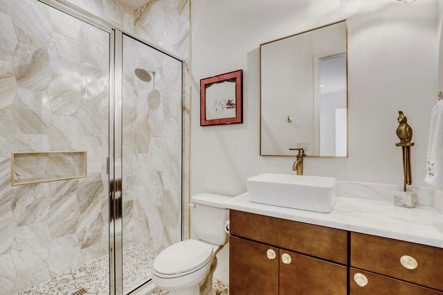 108 Tambra Lea LN, Liberty Hill, TX 78642